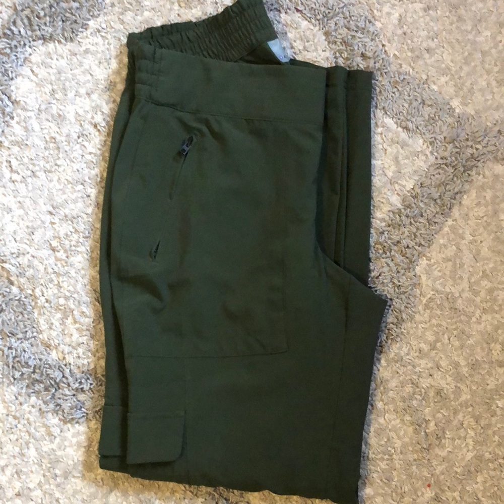 Athleta lightweight army green casual pant